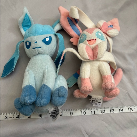 Pokémon Plush Glaceon Sylveon Tomy Lot Of 2 - Picture 2 of 5